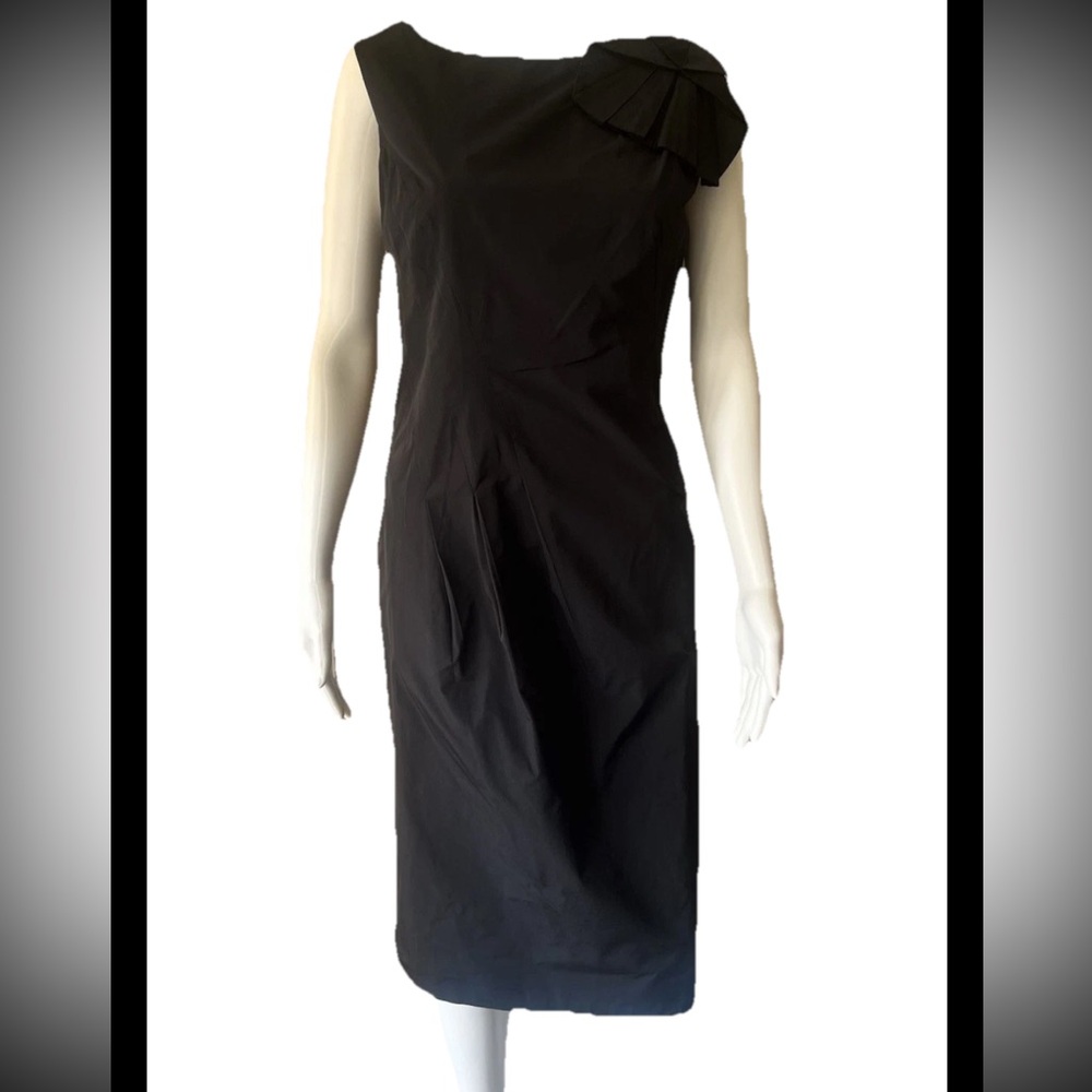 BCBGMaxAzria Black Sleeveless Midi Dress with Shoulder Detail Sz 10